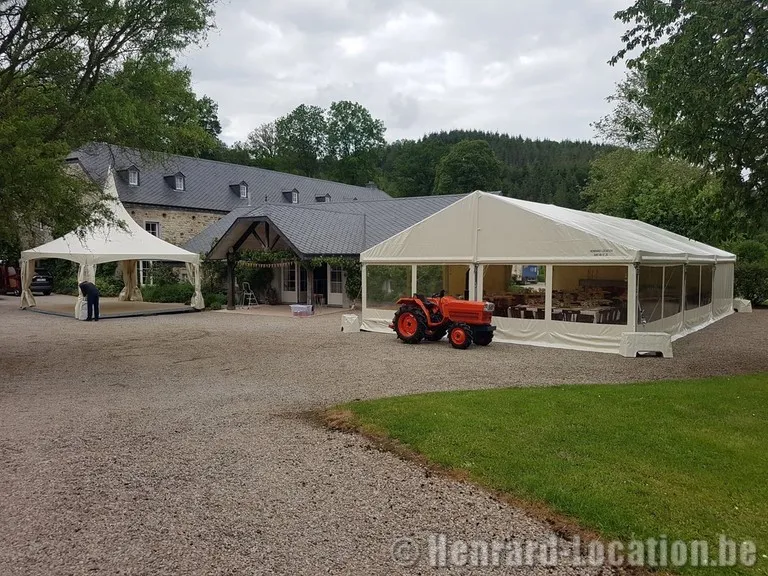 Châpiteau en aluminium de 8x15 à 20 m