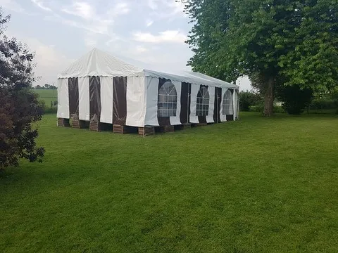 Tente de réception de 6x9 m